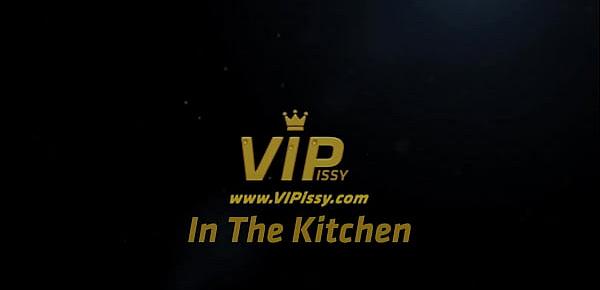  VIPissy - In The Kitchen